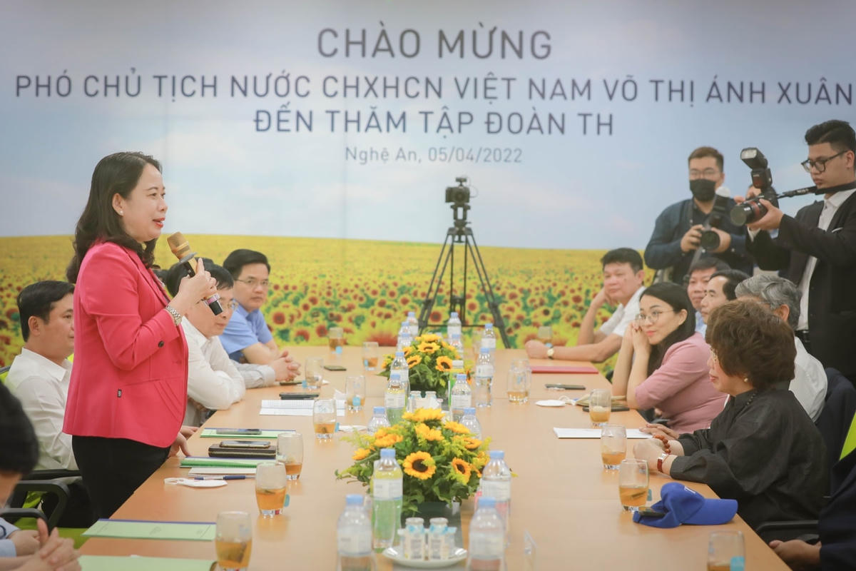 Phó Chủ tịch nước đánh giá cao việc Tập đoàn TH tiên phong trong những lĩnh vực khó, đặc biệt là nông nghiệp nông thôn.