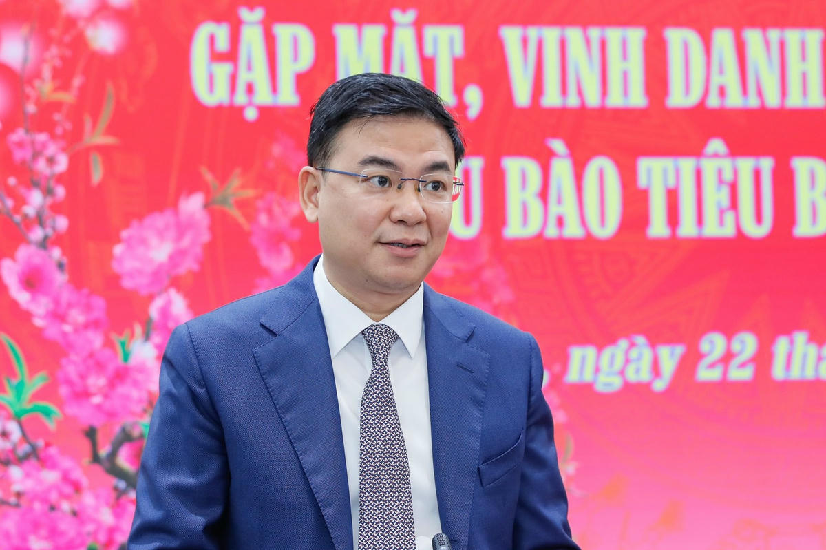 Thứ trưởng Bộ Ngoại giao Phạm Quang Hiệu phát biểu tại buổi gặp mặt.