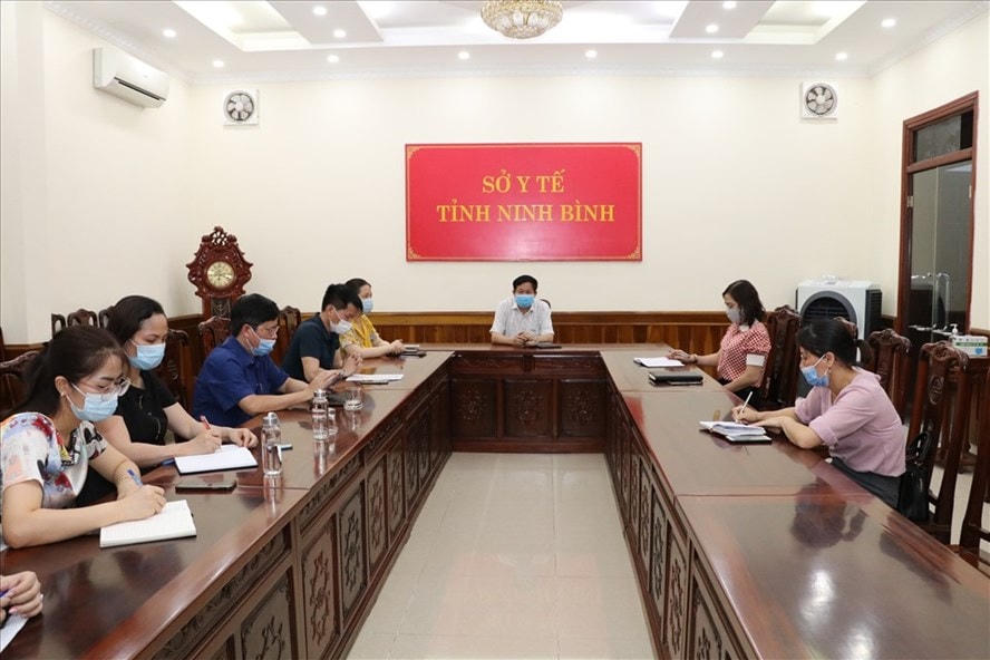 Sở Y tế Ninh Bình thông tin về 2 ca mắc Covid-19.