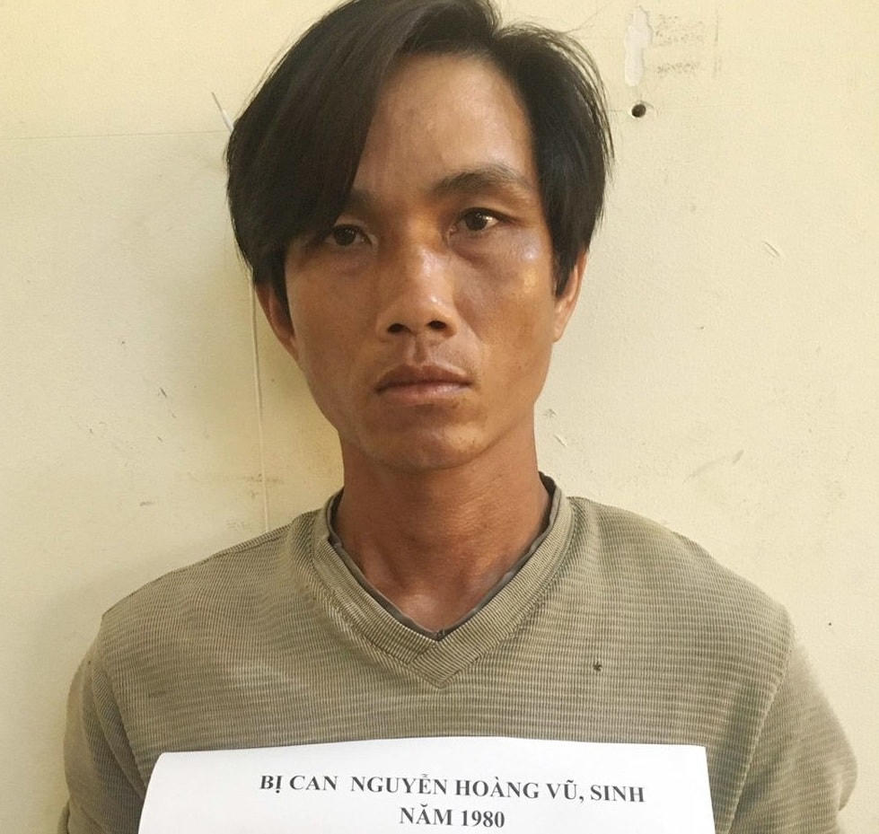 Đối tượng Vũ tại cơ quan chức năng.
