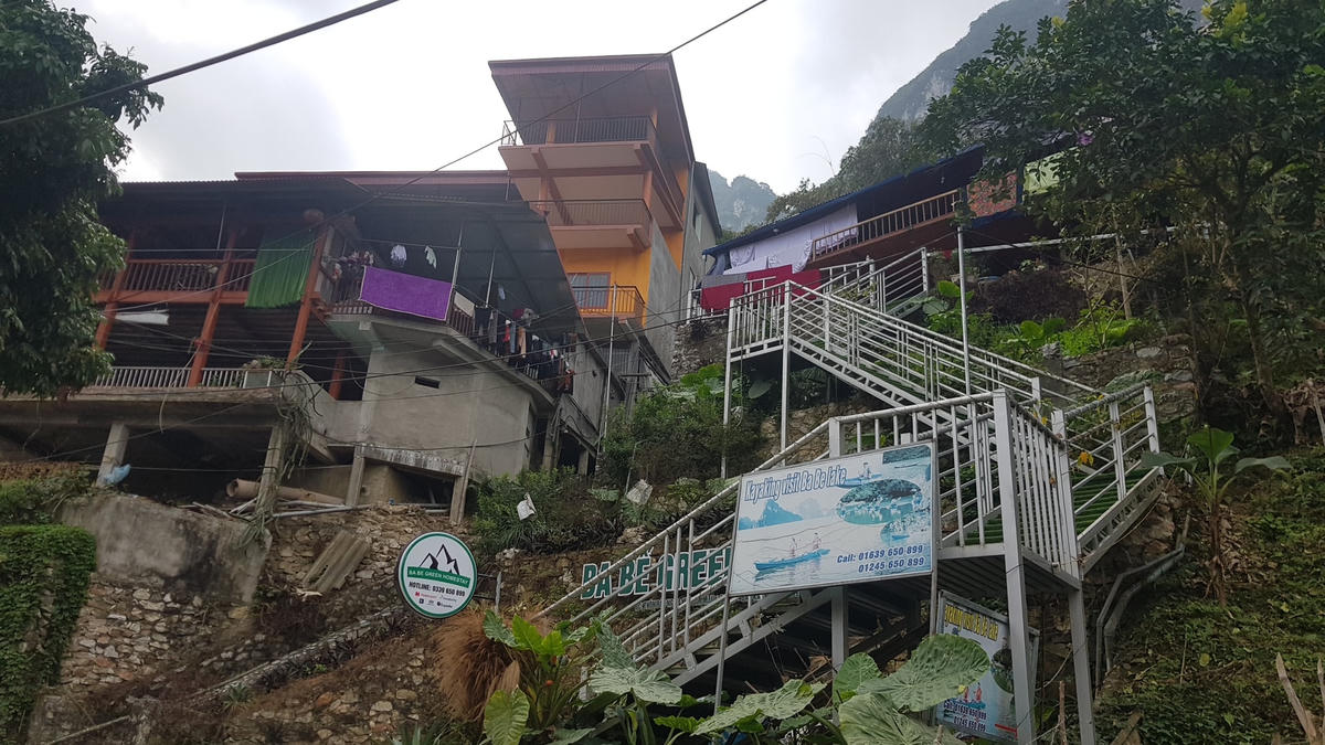 Hệ thống homestay dày đặc quanh vùng lõi Vườn Quốc gia Ba Bể.