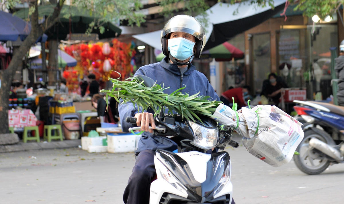[ẢNH] Quảng Ninh: Tấp nập chợ Tết ngày tiễn ông Táo về trời