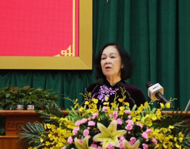 Uỷ viên Bộ Chính trị, Trưởng Ban Tổ chức Trung ương Trương Thị Mai phát biểu tại hội nghị. 