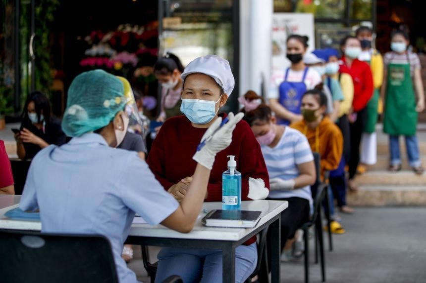 Kiểm tra lao động nhập cư tại chợ thực phẩm ở Bangkok, Thái Lan. Nguồn: EPA-EFE.