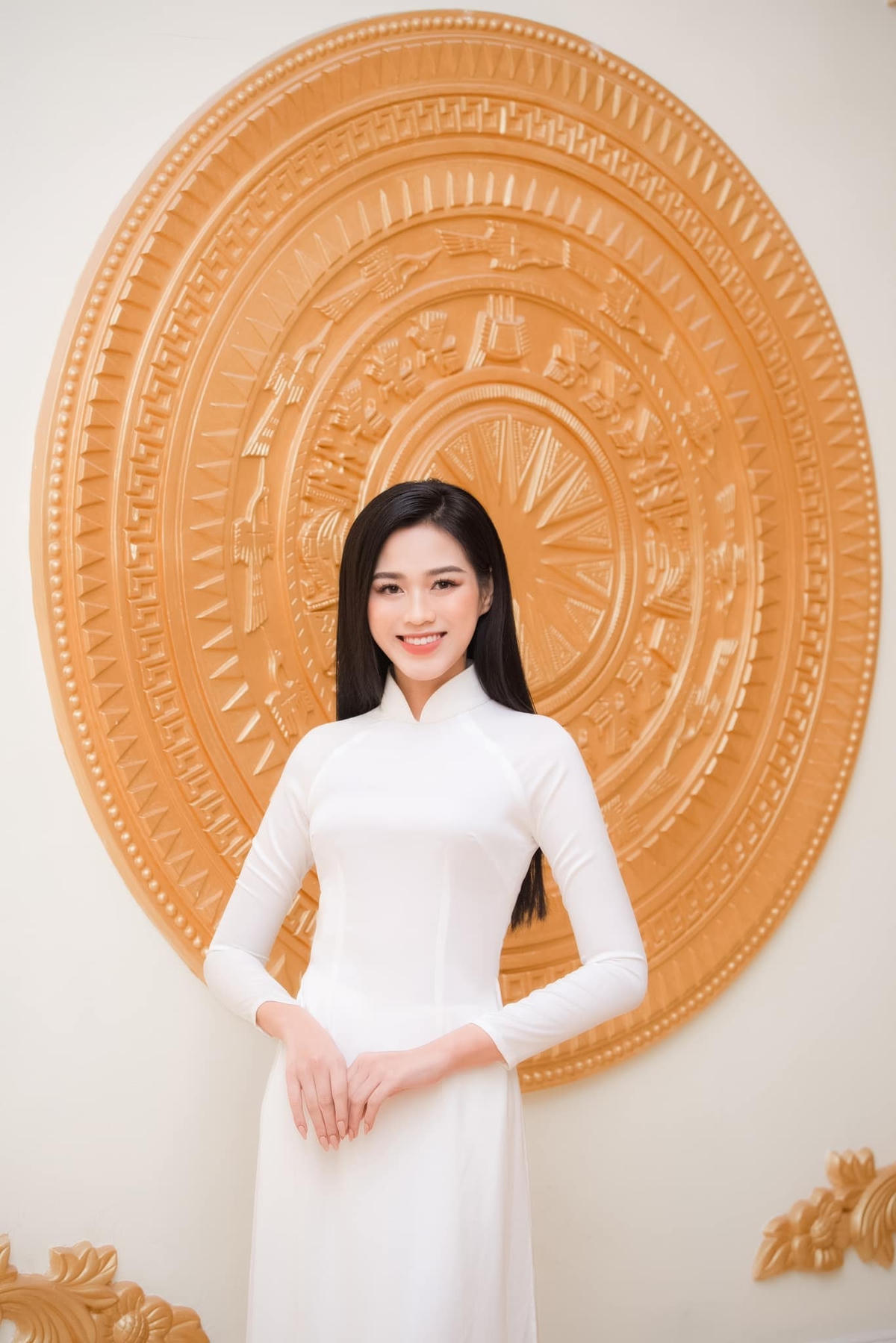 Sinh ra và lớn lên ở mãnh đất Thanh Hóa, Đỗ Thị Hà luôn yêu quý và trân trọng nét đẹp truyền thống quê hương mình.