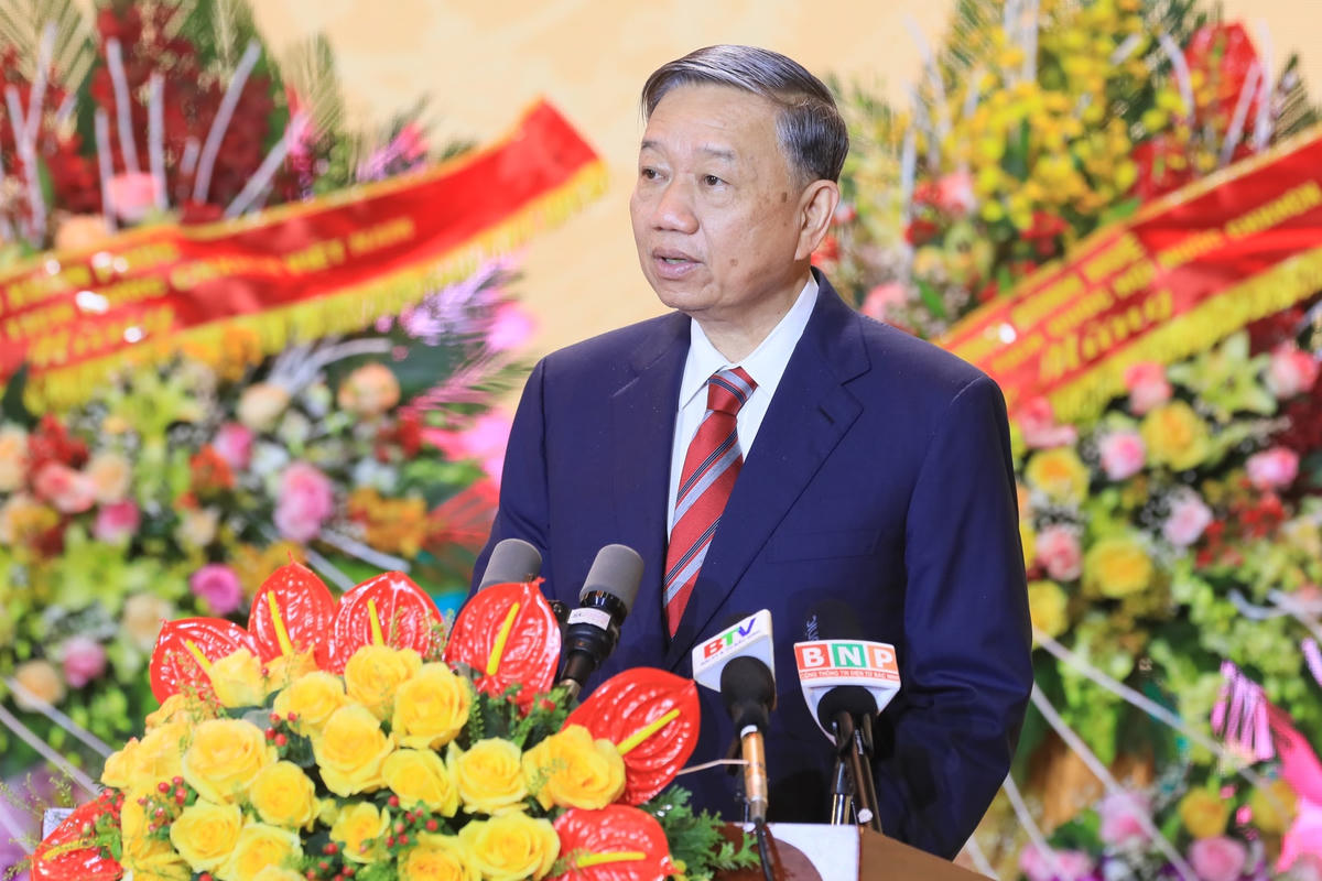 Đại tướng Tô Lâm, Uỷ viên Bộ Chính trị, Bộ trưởng Bộ Công an phát biểu chỉ đạo tại Lễ kỷ niệm.