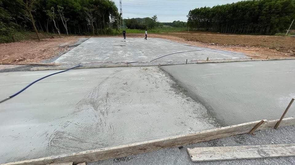Dự án BĐS suối Xanh tại xã Nghĩa Hội, huyện Nghĩa Đàn (Nghệ An) chỉ là một nền bê tông nhưng được quảng cáo như khu đô thị đáng sống.