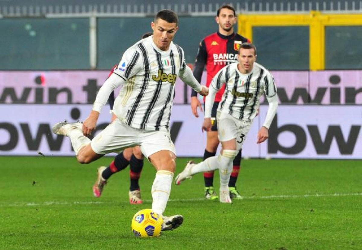 Theo thống kê của Opta, không cầu thủ nào thắng nhiều trận hơn Cristiano Ronaldo ở 5 giải VĐQG hàng đầu châu Âu từ khi bước sang thế kỷ 21. Ảnh: Reuters.