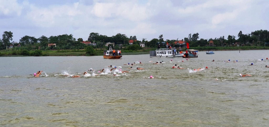 Hội bơi vượt sông truyền thống Bạch Đằng lần thứ 44 sẽ hoãn để phòng chống dịch Covid-19. Ảnh: BQN.