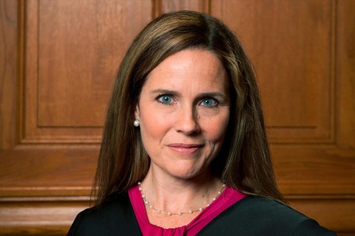 Bà Amy Coney Barrett đã được Tổng thống Donald Trump lựa chọn đề cử cho cương vị thẩm phán Tòa án tối cao Mỹ mới. Ảnh: AP.