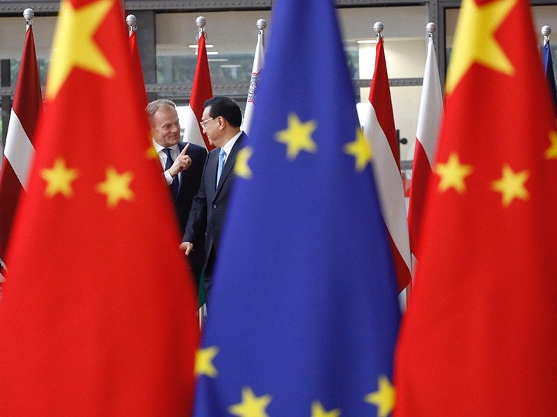 Lãnh đạo EU và Trung Quốc tham gia kỳ thượng đỉnh EU - Trung vào tháng 4/2019. Nguồn: AFP.