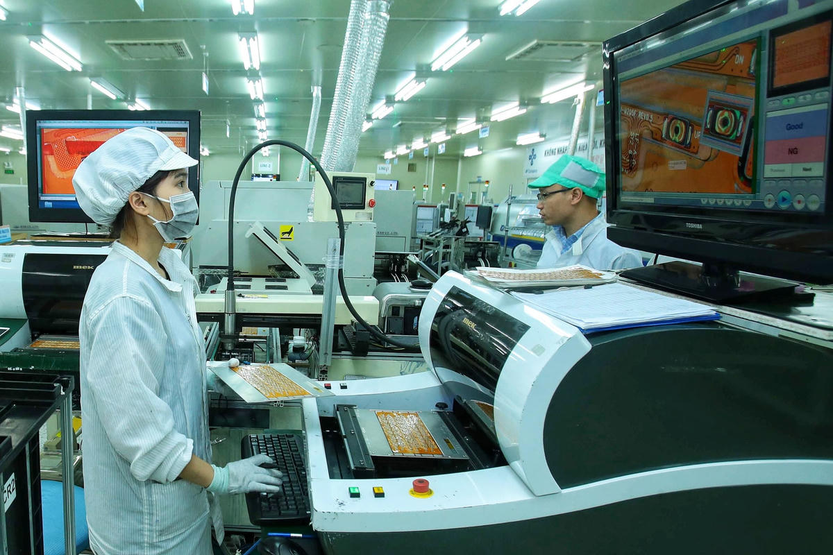 Nhiều doanh nghiệp vẫn “khát” nguồn nhân lực chất lượng cao. Ảnh: Quang Vinh.