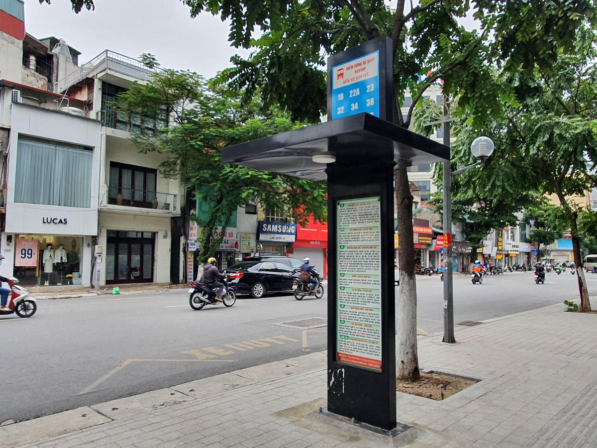 Sau khoảng 1 năm thí điểm tại số 1 Kim Mã, hệ thống biển báo mới nhận được nhiều phản hồi tích cực của người dân.