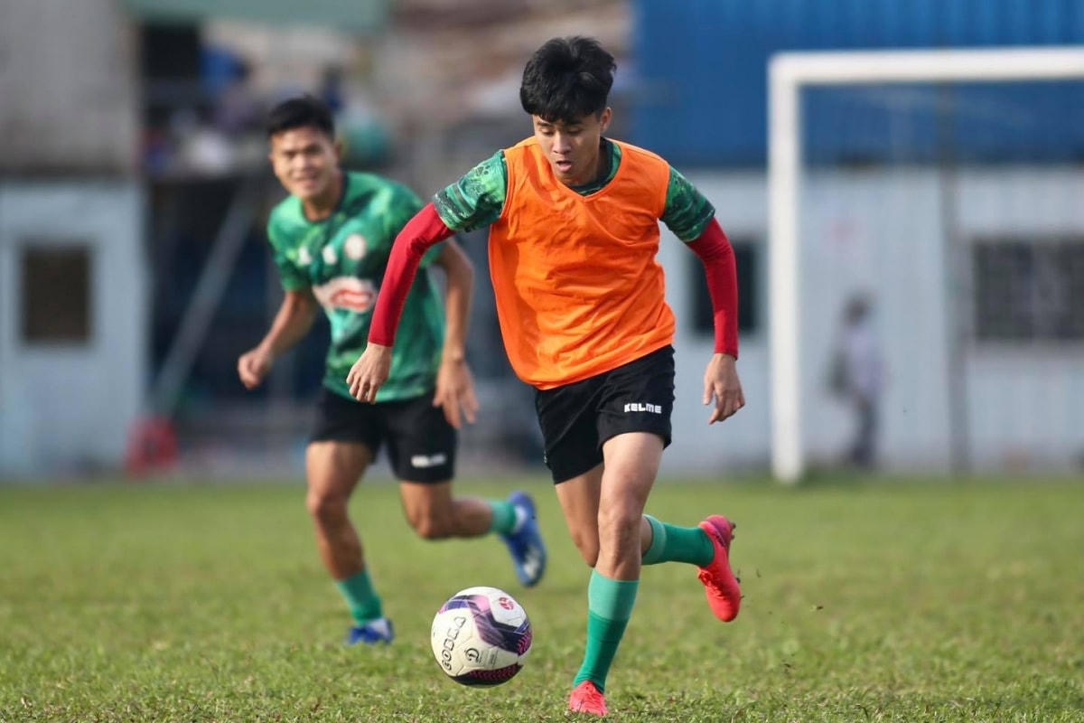 Tiền vệ trung tâm: Phan Thanh Hậu - Thành viên U20 Việt Nam tham dự U20 World Cup 2017.  
