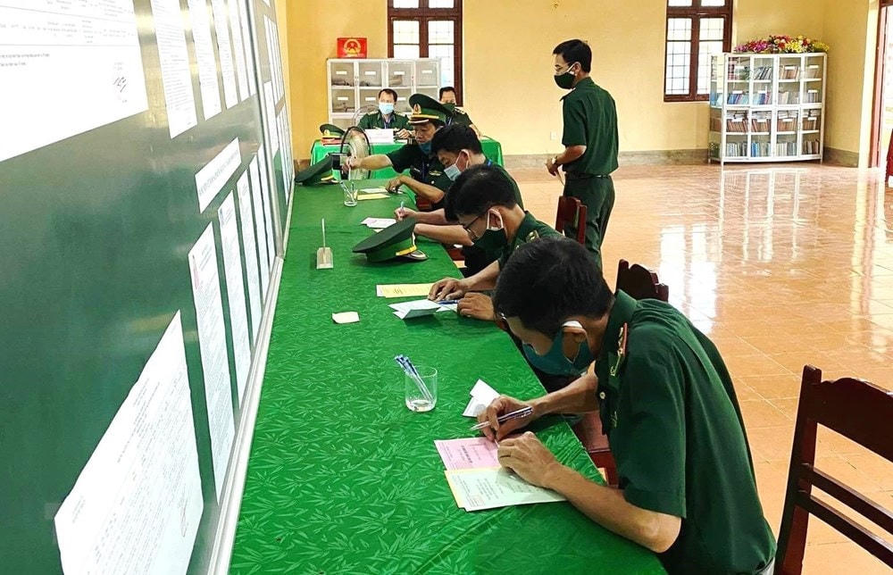 Bầu cử sớm ở khu vực biên giới, miền núi tỉnh Quảng Bình.(Ảnh: Võ Dung/TTXVN).