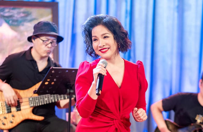 Ca sĩ Mỹ Linh.