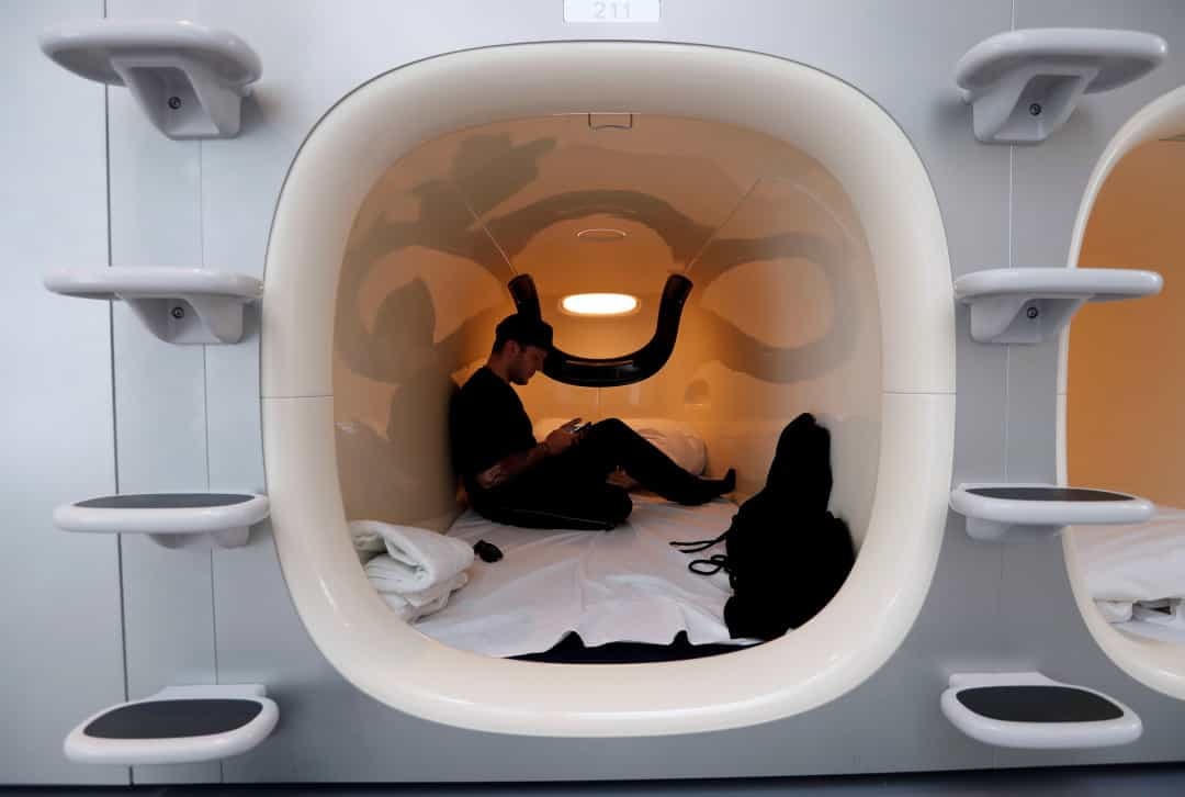 Nine Hours, Nhật Bản là những khách sạn nằm ở vị trí chiến lược gần các sân bay, ga tàu và trung tâm thành phố để không gặp rắc rối khi đi lại.  