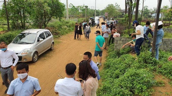 Sốt đất và bài toán cắt cơn