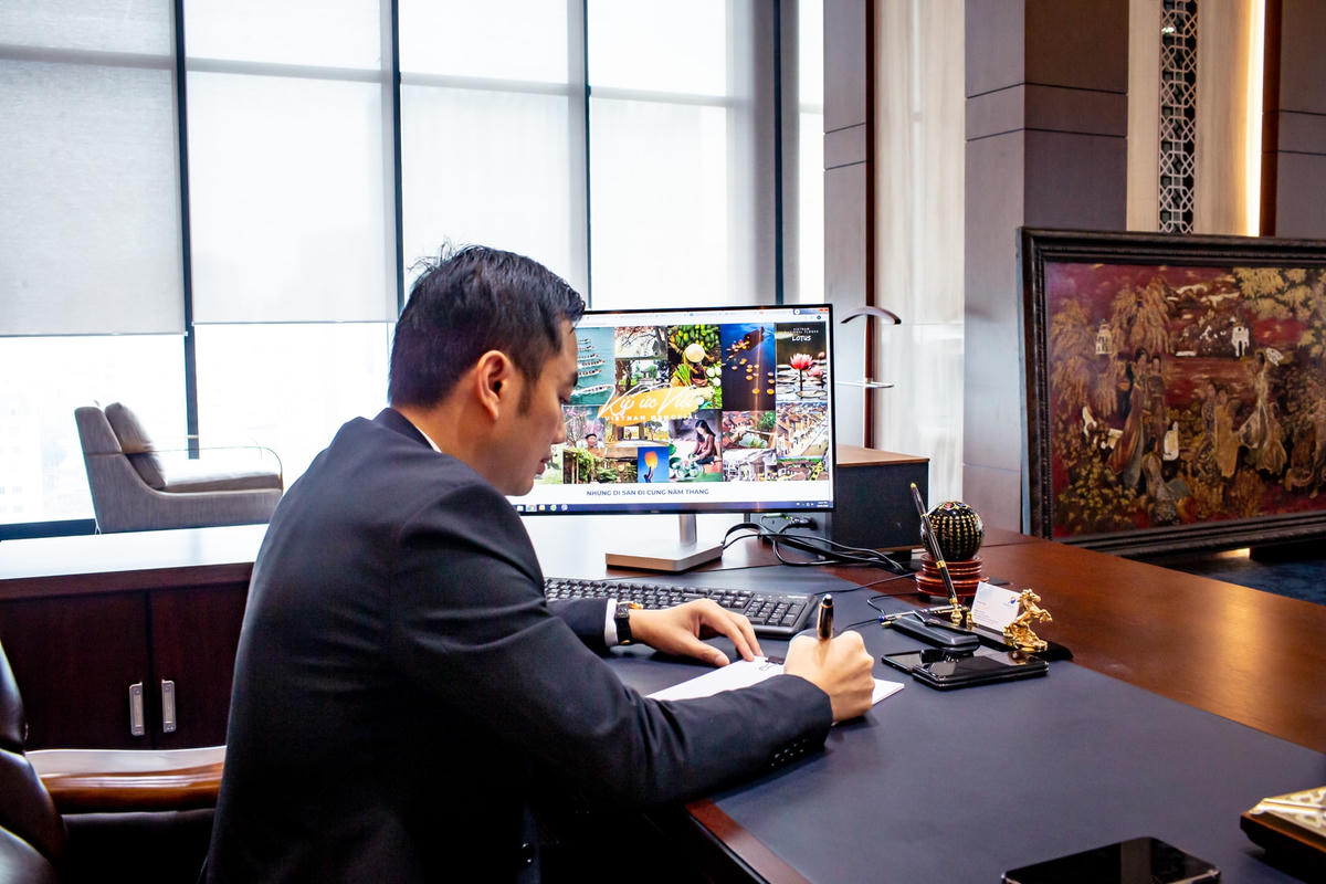 Người đứng sau những dự án nghìn tỷ của Sunshine Group.