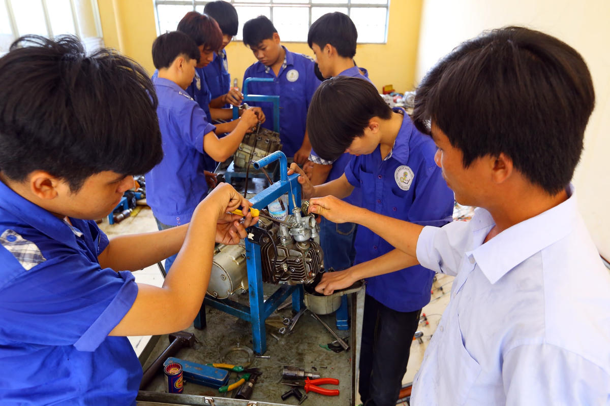 Hướng tới chuẩn đầu ra các trình độ nghề. Ảnh: Mạnh Dũng.