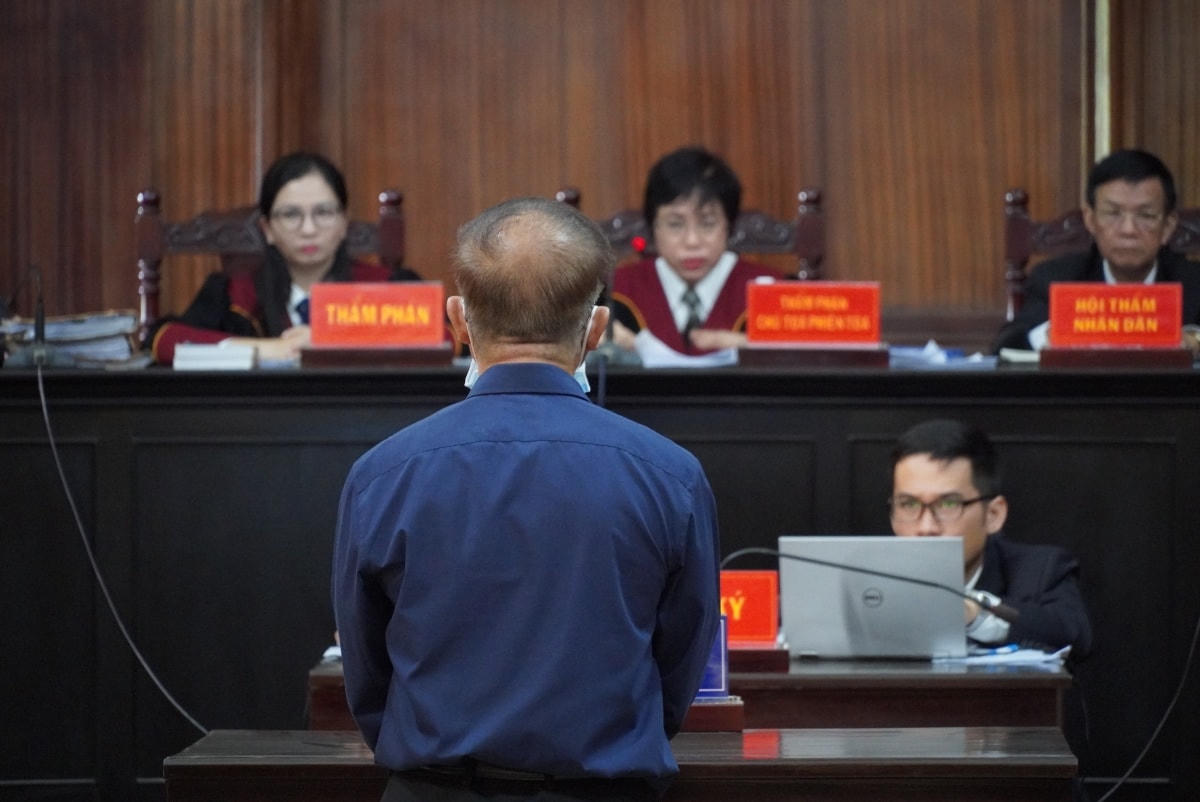 Bị cáo Nguyễn Thành Tài khai việc ký nhiều văn bản trái luật là do muốn đẩy nhanh tiến độ thực hiện dự án, đảm bảo những gì có lợi nhất cho Nhà nước.