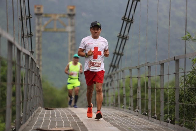Ông Hải đã về đích ở vị trí thứ 54/127, trong cự ly 42 km.  
