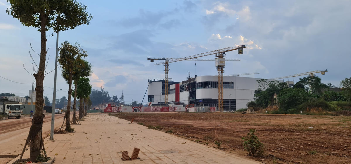 Dự án thoáng đẹp với vỉa hè rộng rãi.