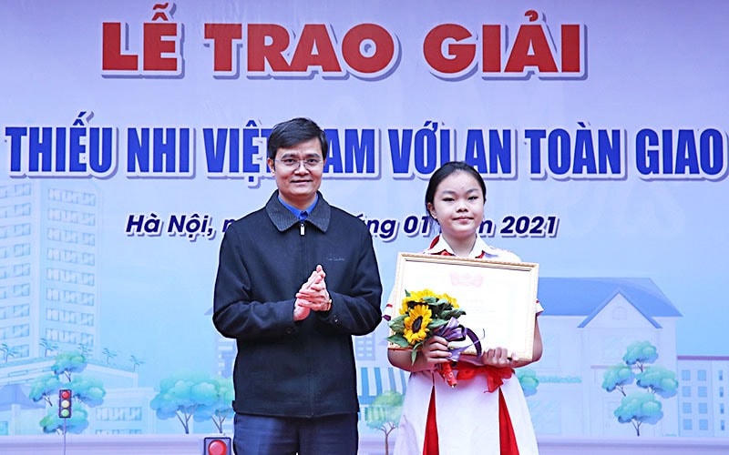 Trao giải “Thiếu nhi Việt Nam với an toàn giao thông” năm 2020