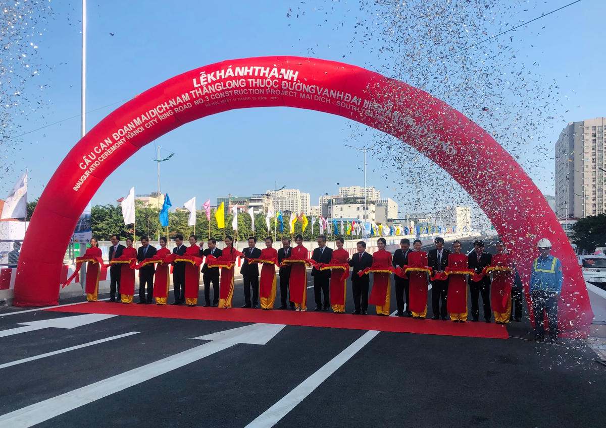 Lễ cắt băng khánh thành Dự án đường trên cao Mai Dịch - Nam Thăng Long.