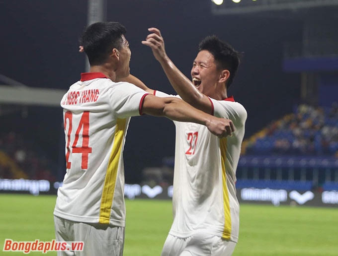 U23 Việt Nam có bàn thứ 7 do công của Tiến Long. 