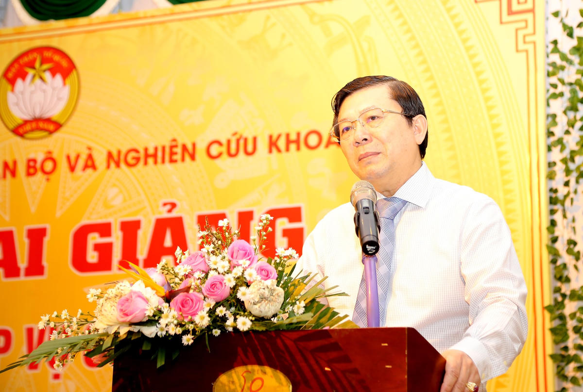 Phó Chủ tịch UBTƯ MTTQ Việt Nam Nguyễn Hữu Dũng phát biểu