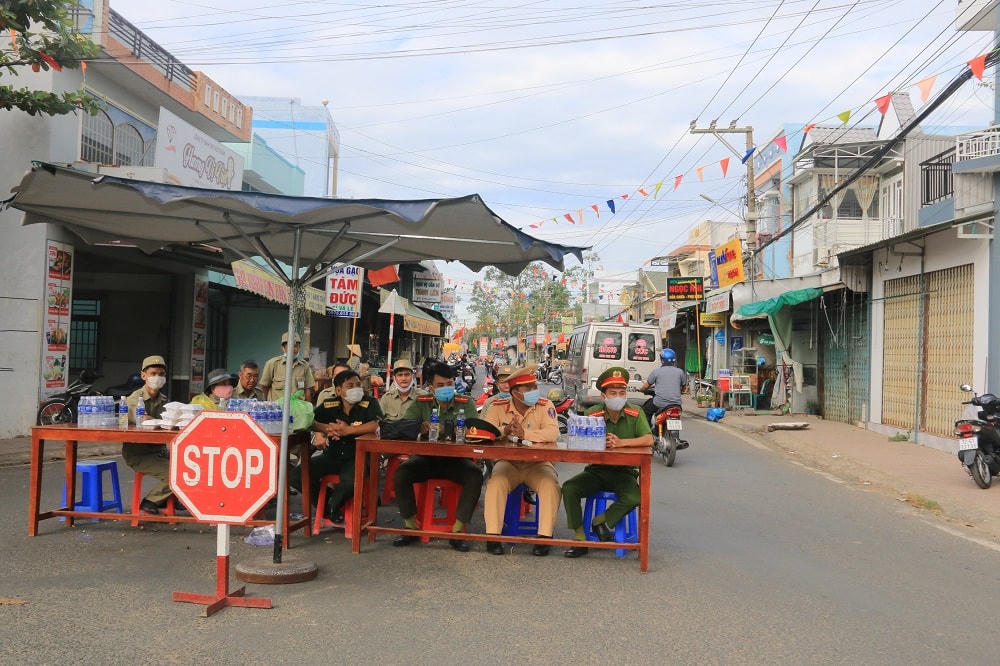 Lực lượng an ninh, dân phòng trực 24/24 suốt thời gian diễn ra Đại lễ.