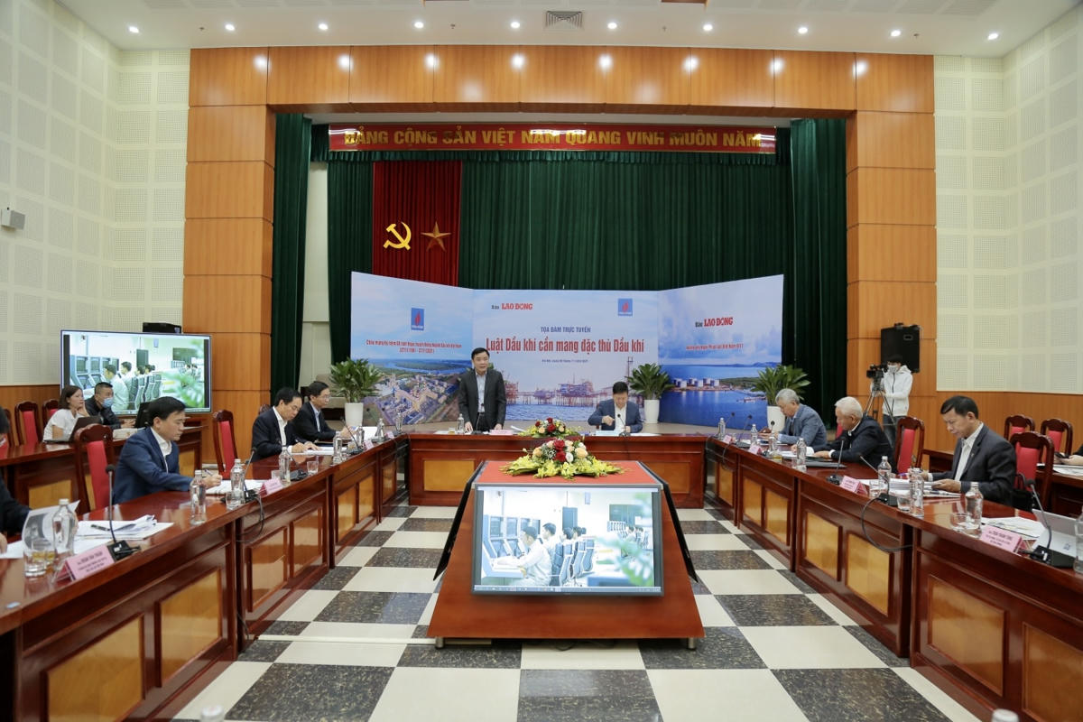 Toàn cảnh Tọa đàm Luật Dầu khí cần mang đặc thù Dầu khí do Báo Lao động tổ chức tháng 11/2021