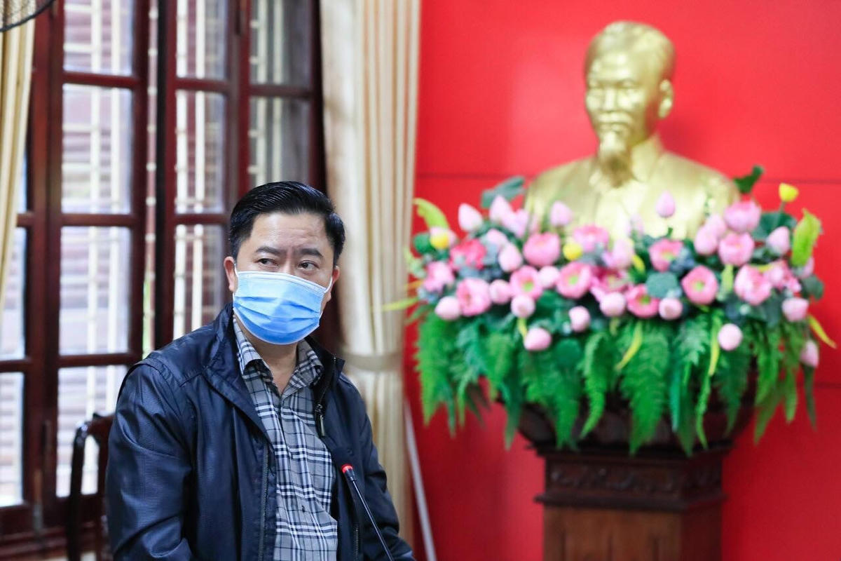 Ông Vũ Hùng, Phó Chủ tịch Ủy ban MTTQ Việt Nam tỉnh Bắc Ninh phát biểu tại hội nghị.