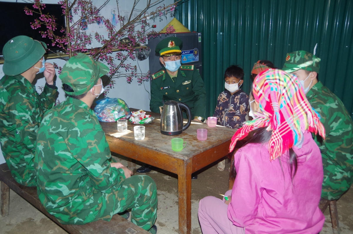 Người dân xã Tá Bạ, huyện biên giới Mường tè, tỉnh Lai Châu an cư trong những ngôi nhà mới khi đón Xuân về.