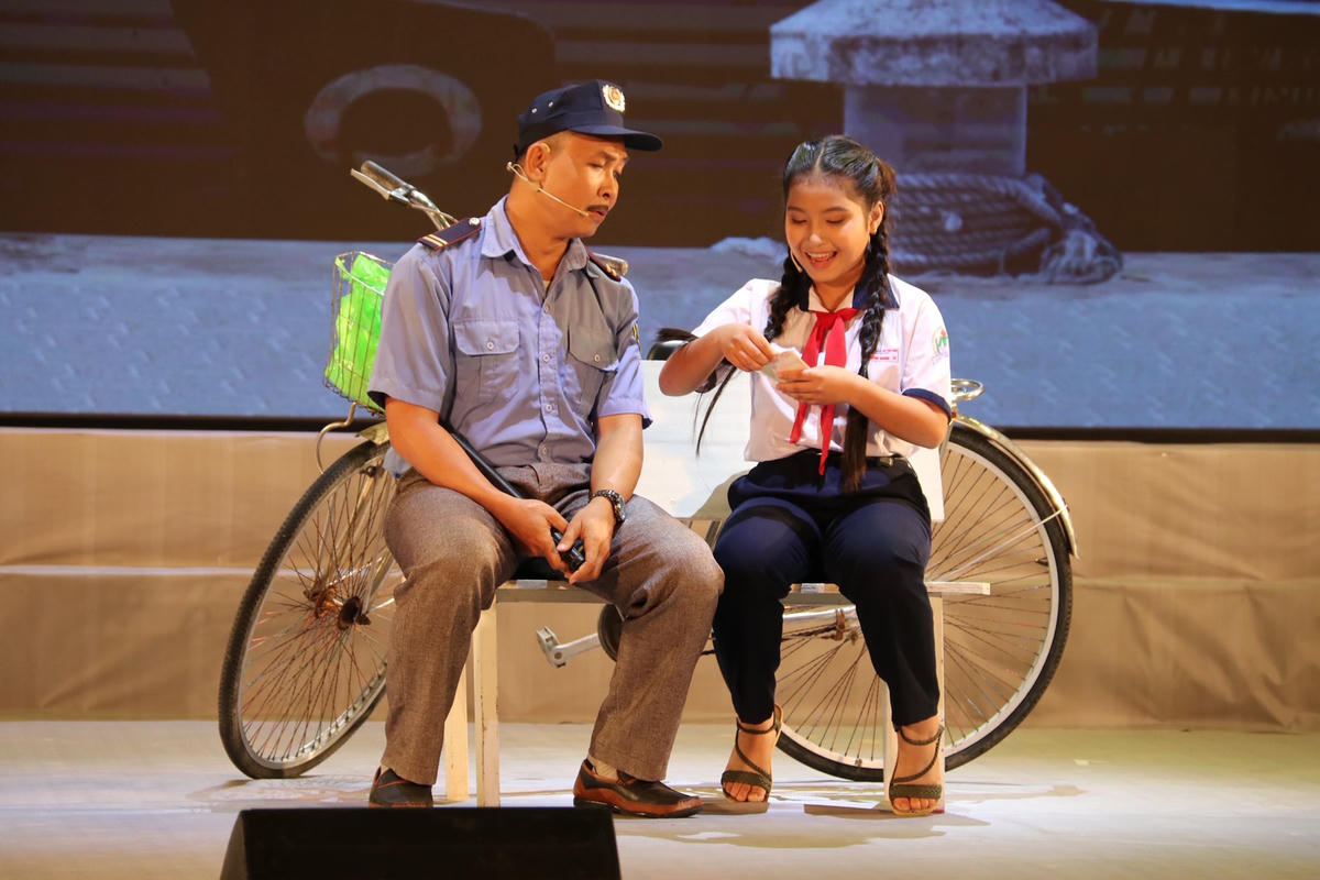 Tiết mục dự thi của Công ty Vũ Luân Entertainment.