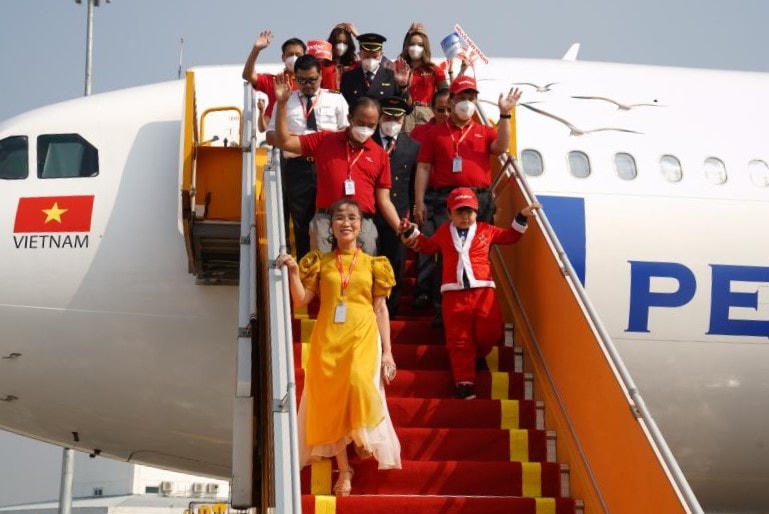 Tàu bay A330 thân rộng có thể bay đến 11.750 km.
