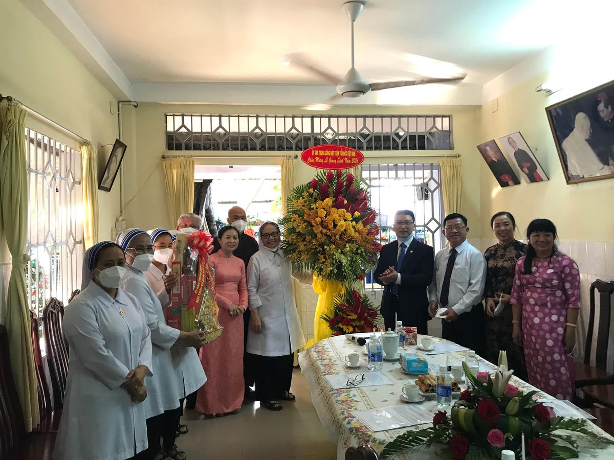 Chúc mừng Giáng sinh tại Dòng thừa sai Bác ái Chúa Ki -tô.