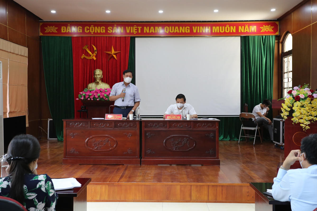 Thứ trưởng Bộ Y tế Đỗ Xuân Tuyên ghi nhận cách làm bài bản, sáng tạo của tỉnh Bắc Ninh.