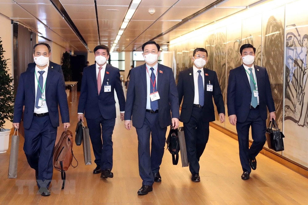 Chủ tịch Quốc hội Vương Đình Huệ tới dự Lễ khai mạc Hội nghị các Chủ tịch Quốc hội thế giới lần thứ 5. (Ảnh: Doãn Tấn/TTXVN)