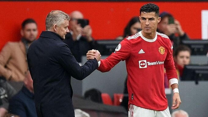 Ronaldo ghi năm bàn sau sáu trận cho Man Utd nhưng được cho là chưa hài lòng với lối chơi của đội. Ảnh: Metro.