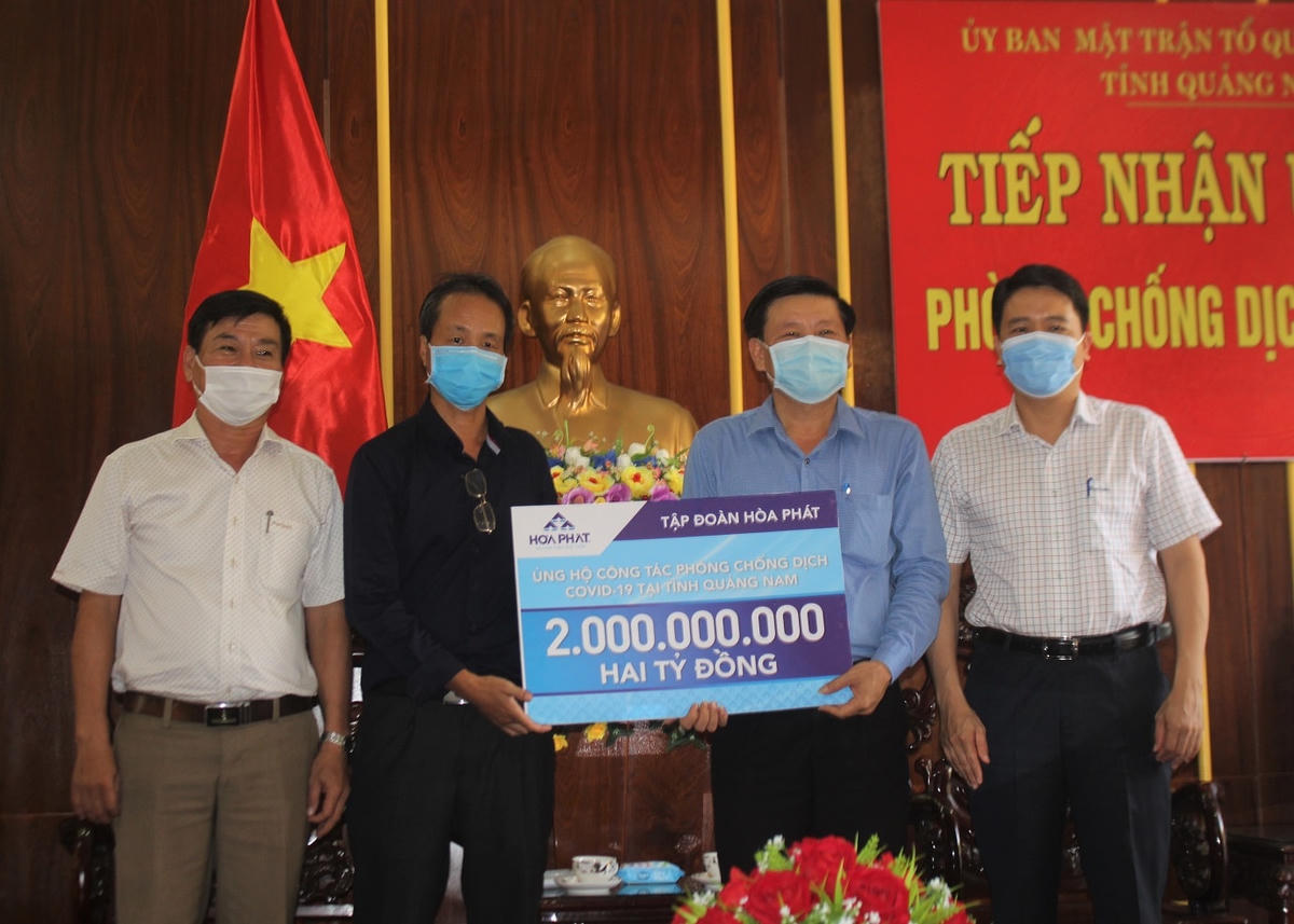 Tập đoàn Hòa Phát ủng hộ 2 tỷ đồng phòng, chống dịch Covid-19.