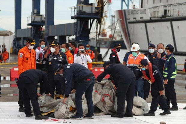 Indonesia sắp tìm thấy hộp đen của máy bay rơi ở ngoài khơi Jakarta