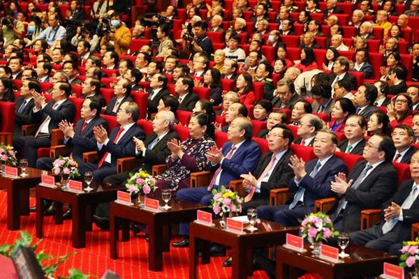  Lãnh đạo, nguyên lãnh đạo Đảng, Nhà nước, MTTQ Việt Nam dự Lễ kỷ niệm.