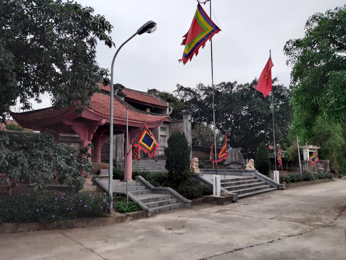 Cổng đền Tả tướng quốc Trần Nguyên Hãn