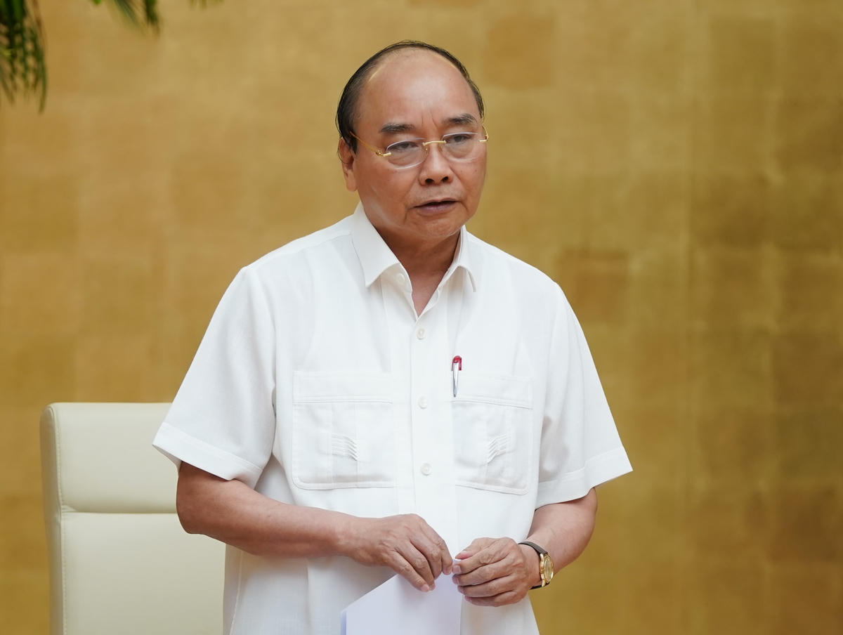 Thủ tướng Nguyễn Xuân Phúc phát biểu kết luận cuộc họp Thường trực Chính phủ, chiều 12/8 Ảnh: VGP.