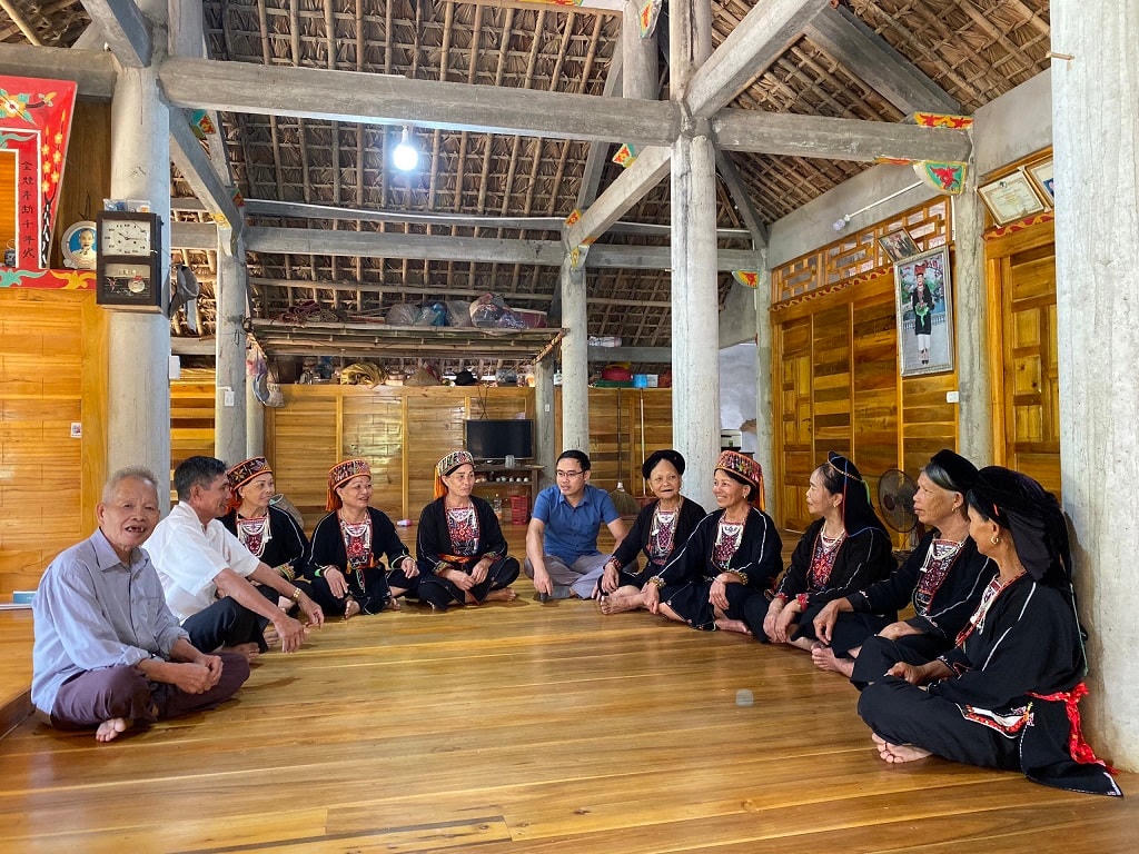 Một buổi sinh hoạt để giữ gìn nét văn hóa của đồng bào dân tộc Dao xã Thắng Quân.