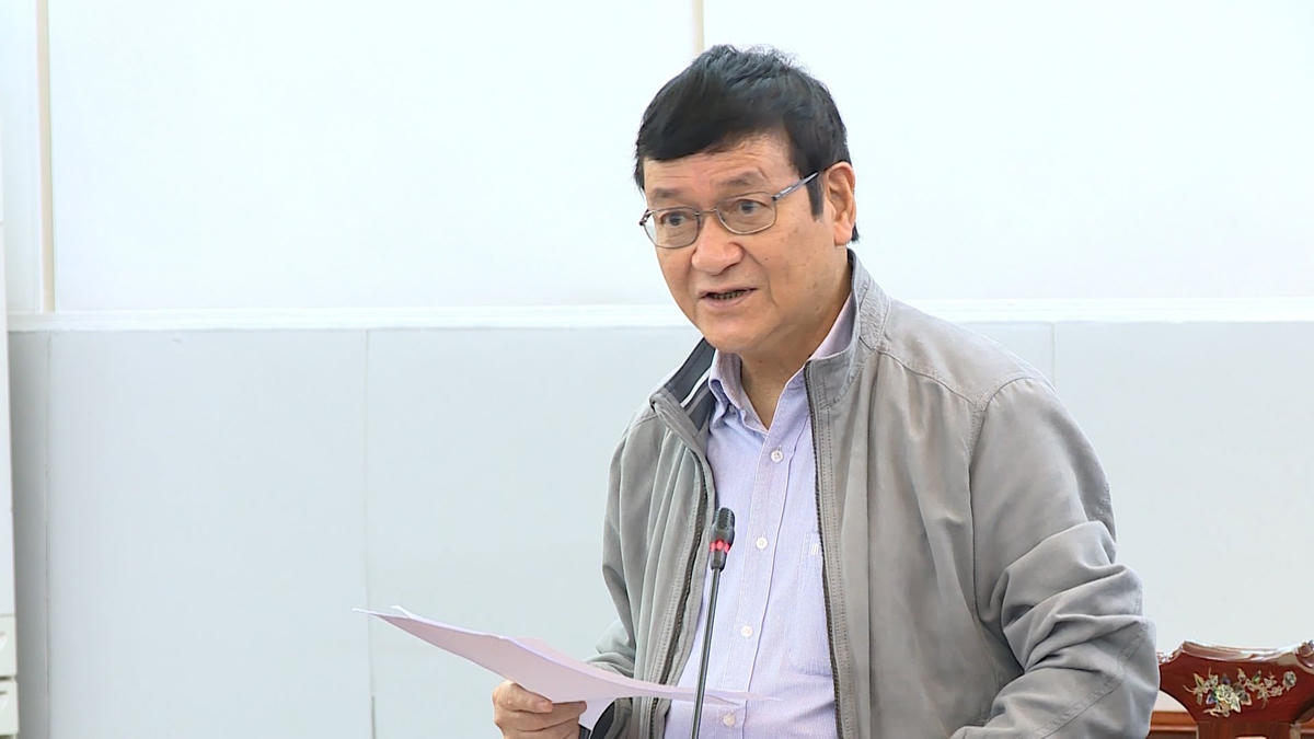 GS.TS Lê Vân Trình, Ủy viên Hội đồng tư vấn Khoa học, Giáo dục và Môi trường UBTƯ MTTQ Việt Nam phát biểu.