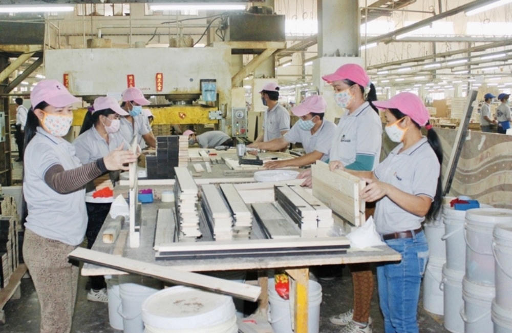 Doanh nghiệp thực hiện tốt phương án phòng, chống dịch mới được phép hoạt động trở lại.