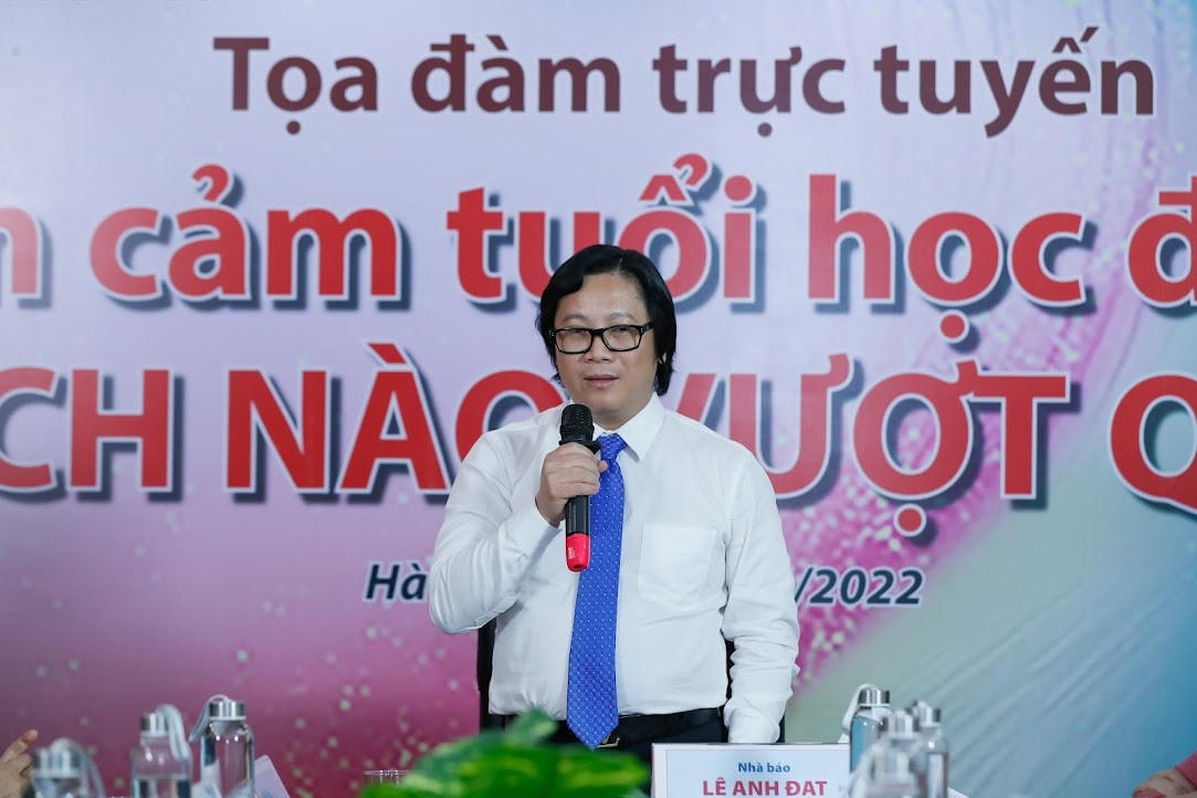 Toạ đàm ‘Trầm cảm tuổi học đường: Cách nào vượt qua?’: Trưởng thành nào cũng trải qua đau đớn!